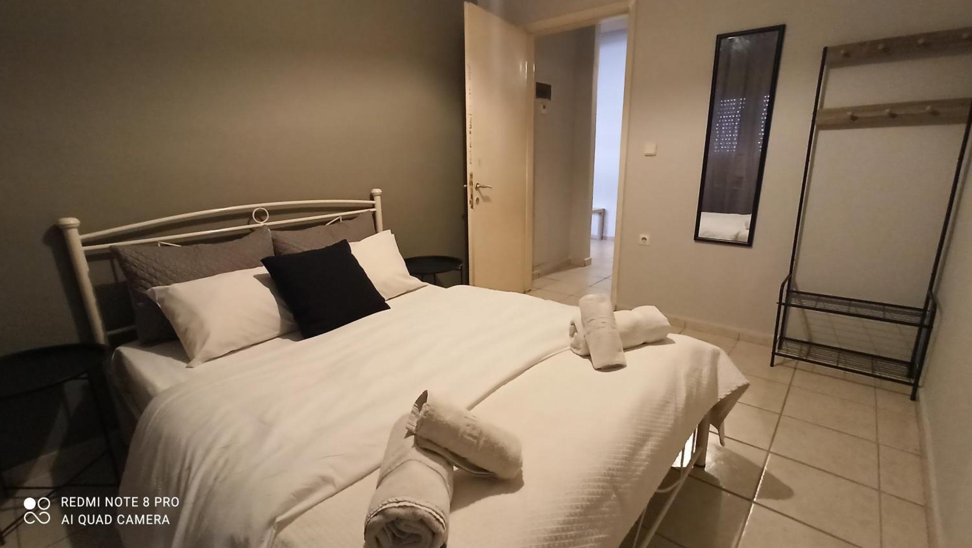 Thess Rooms Agion Panton 12 テッサロニキ エクステリア 写真