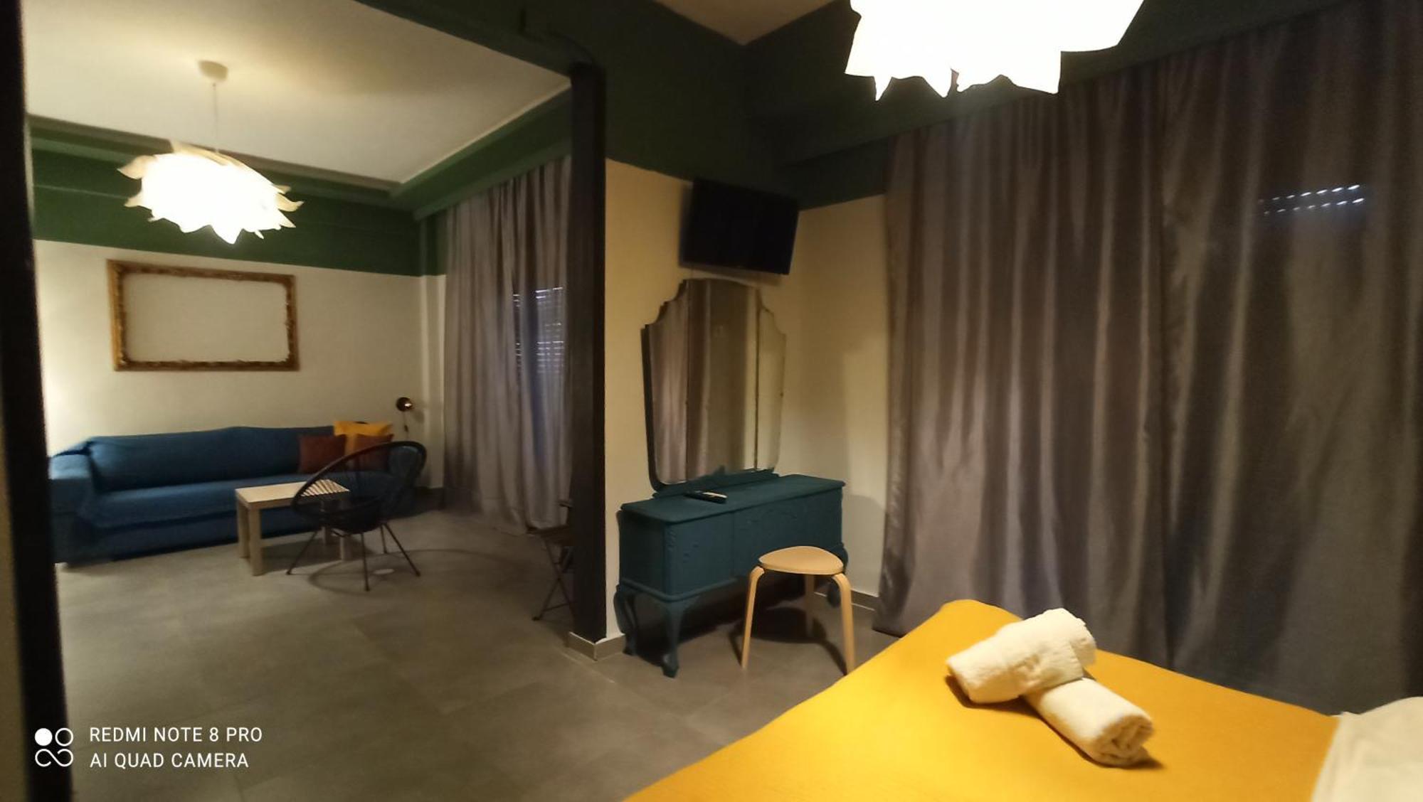 Thess Rooms Agion Panton 12 テッサロニキ エクステリア 写真