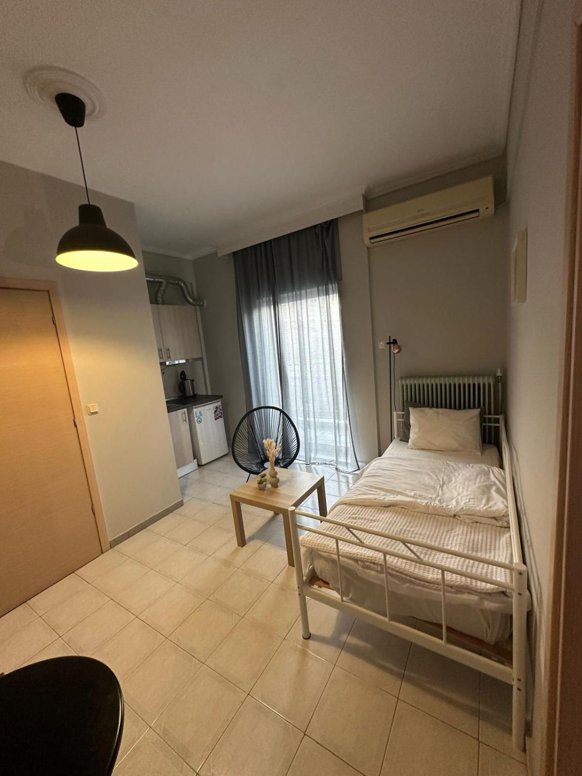 Thess Rooms Agion Panton 12 テッサロニキ エクステリア 写真